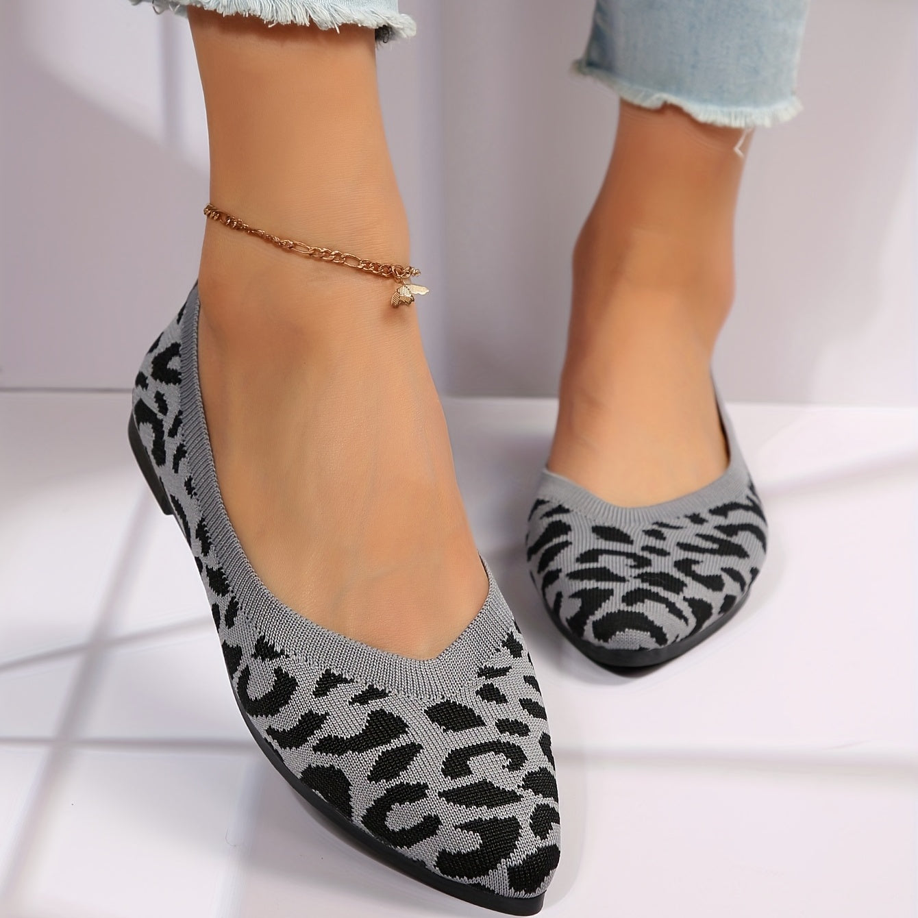 Leopard Print Pointed Toe Ballet Flats Slip On Shoes Soft Sole Comfy Walking