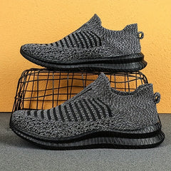 Men's Lightweight Slip On Casual Shoes For Traveling Jogging
