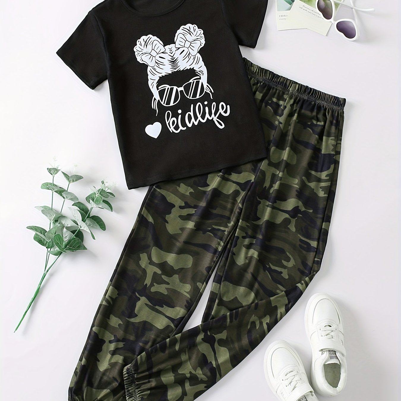 Girl's 2pcs T shirt & Camo Pants Set Sunglasses Print Kids Clothes