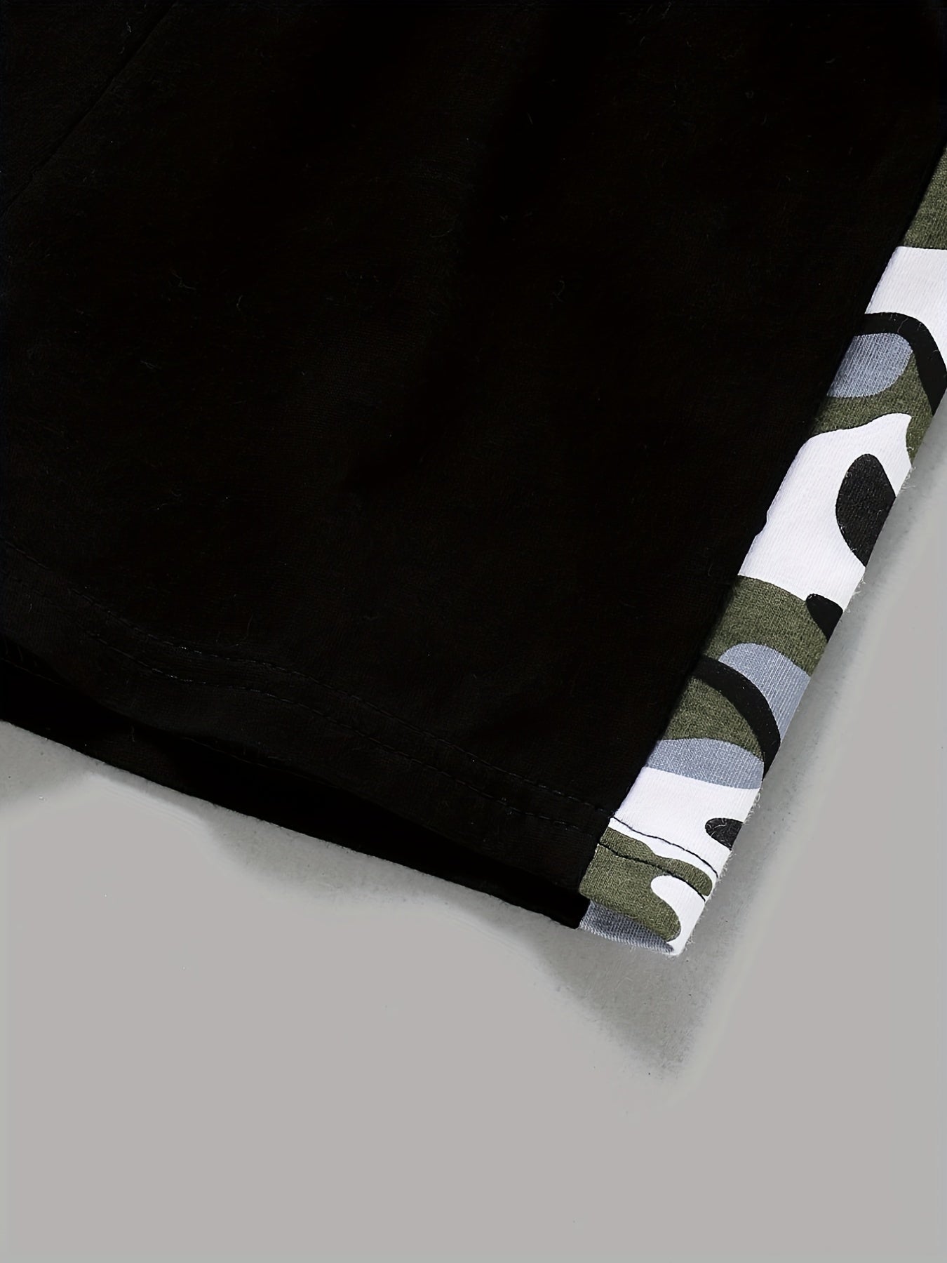 2pcs Baby Boys Block Pocket Patched T shirt & Shorts Set