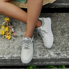Women's Lightweight Low Top Sneakers - Casual Platform Skate Shoes