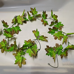 Autumn Maple Leaves and Rattan Door Hanging Decor