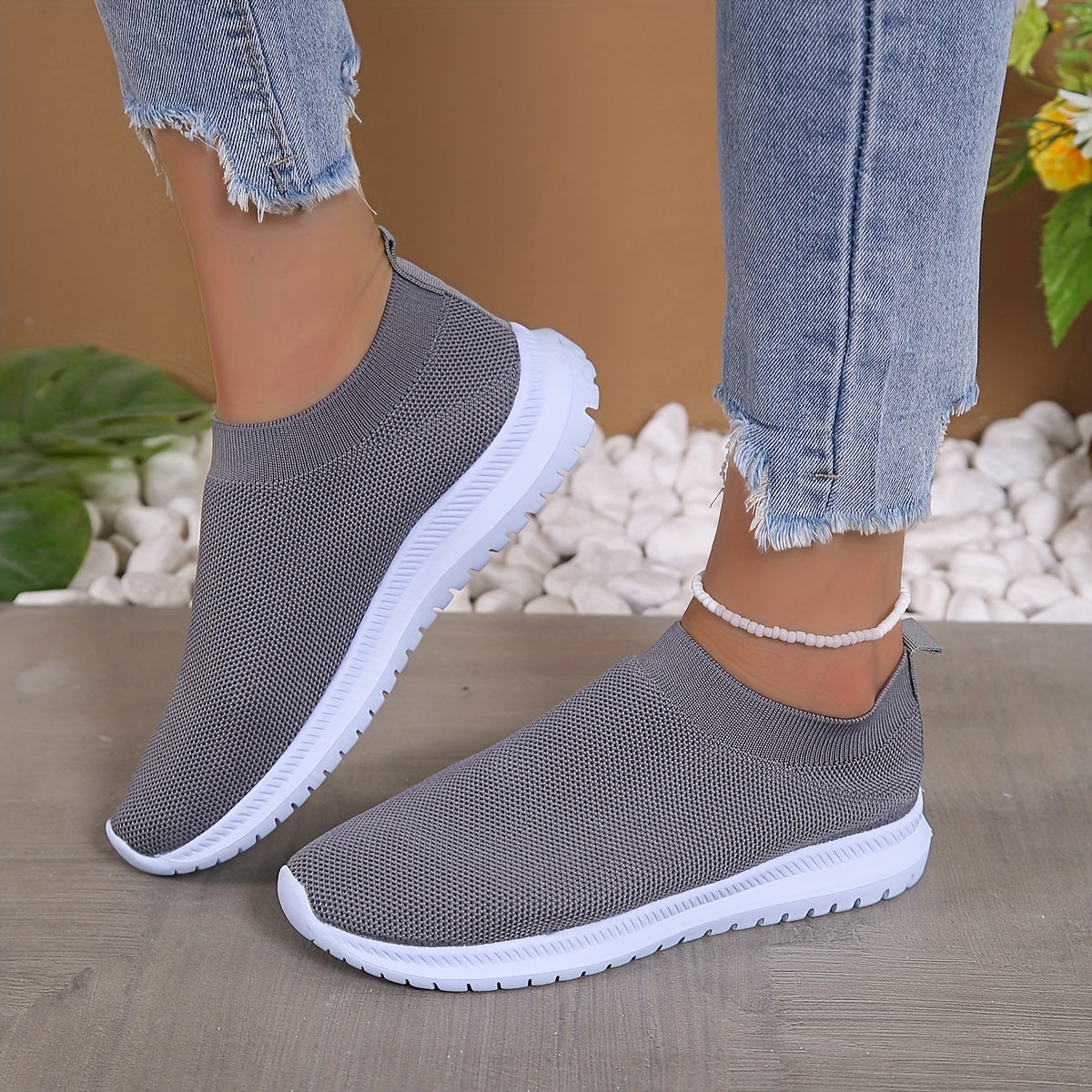 Women's Solid Slip On Sneakers Breathable Knit Flat Shoes