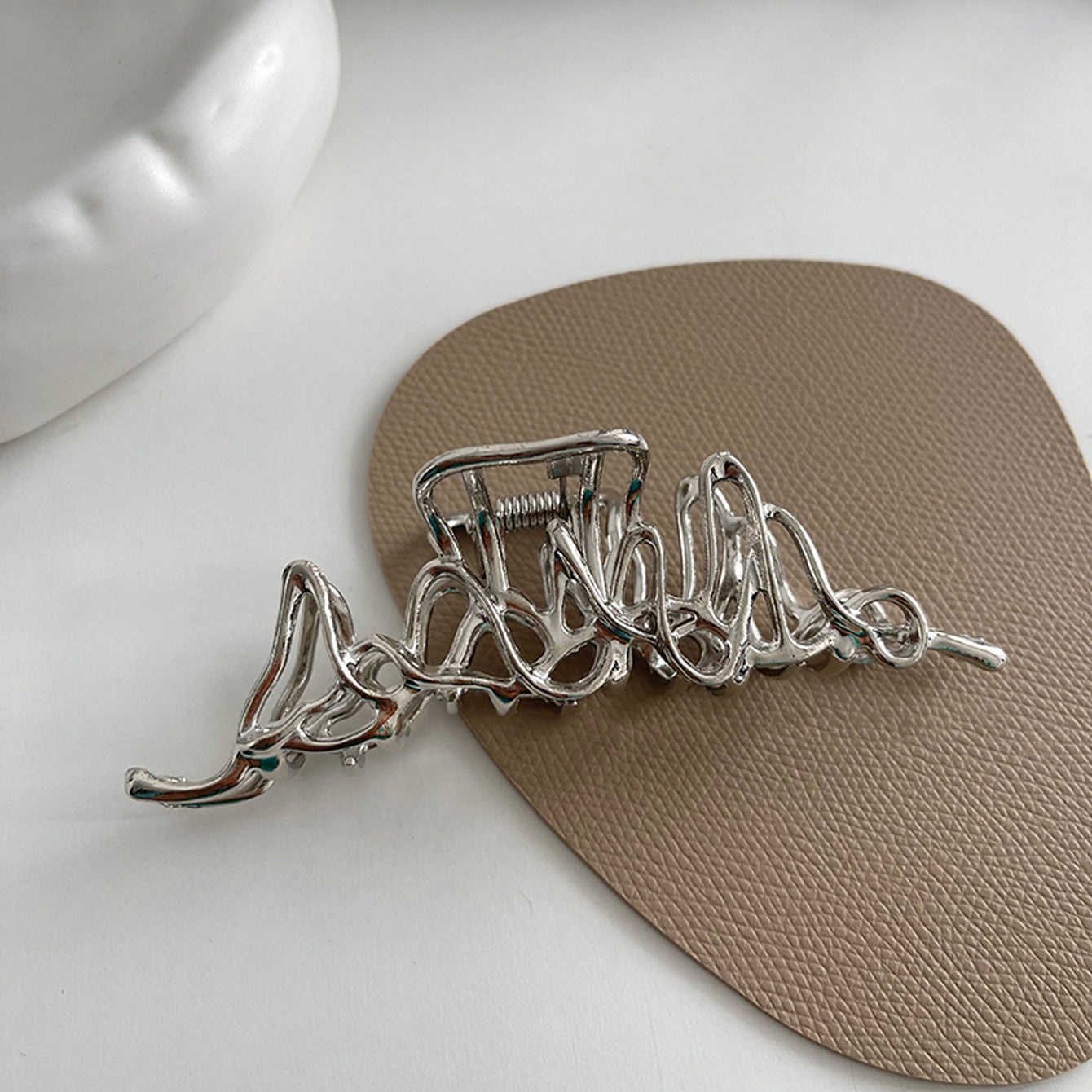 Large Metal Hair Claw Clips Nonslip Silvery Hair Clamps