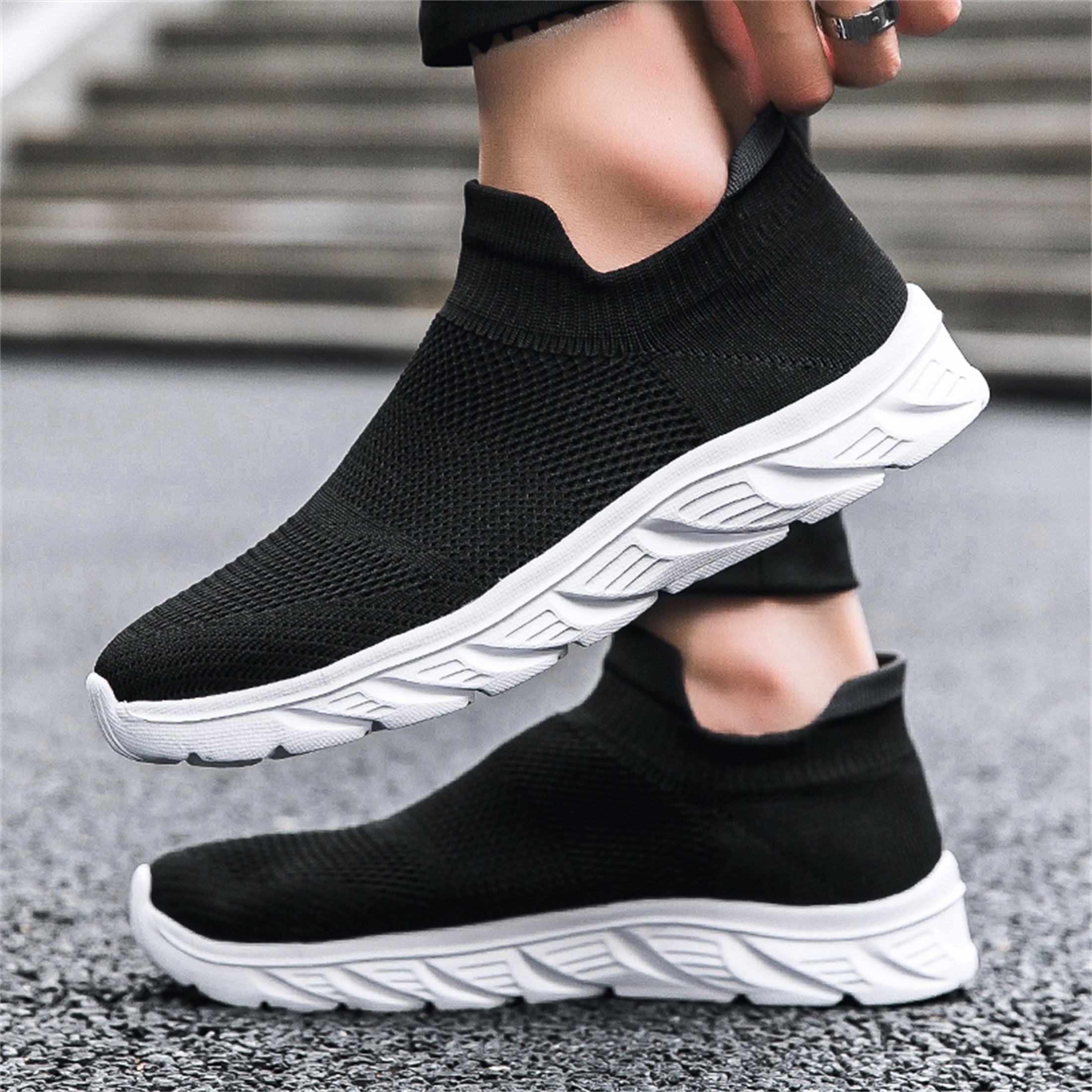 Men's Slip On Casual Shoes Breathable Shock Absorbing Travel Jogging