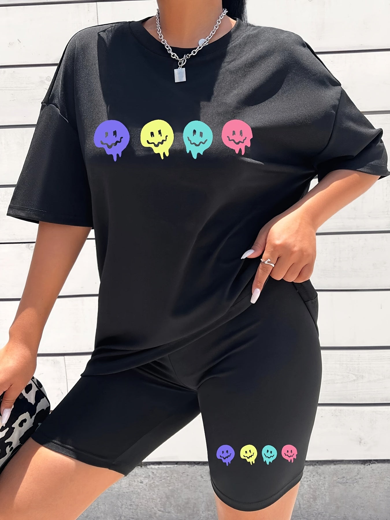 Melting Smile Two Piece Set Crew Neck T-Shirt & Shorts