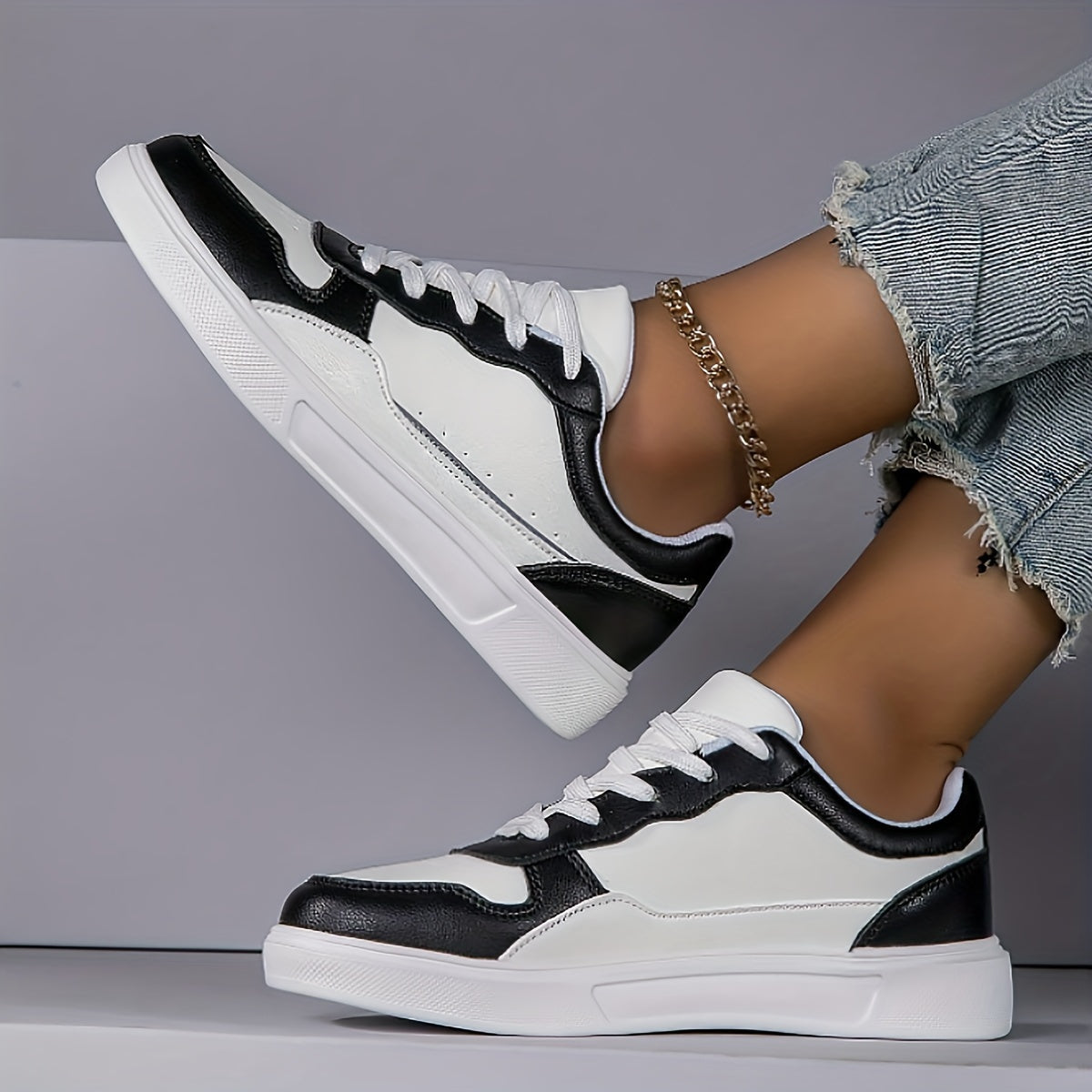 Versatile Slip-Resistant Sports Sneakers for Outdoor Activities