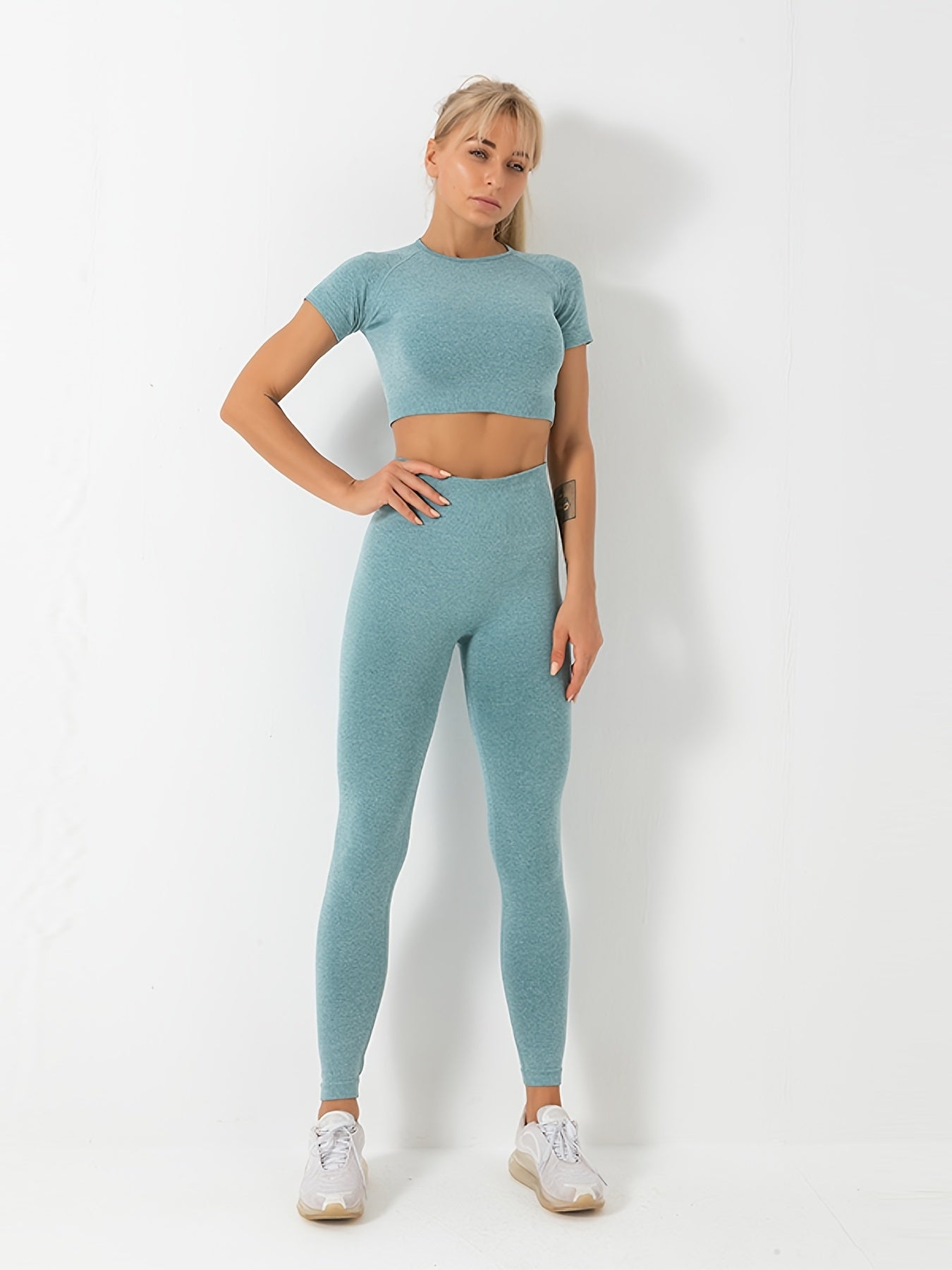 2pcs Seamless Activewear Set with Butt Lifting Leggings and Top
