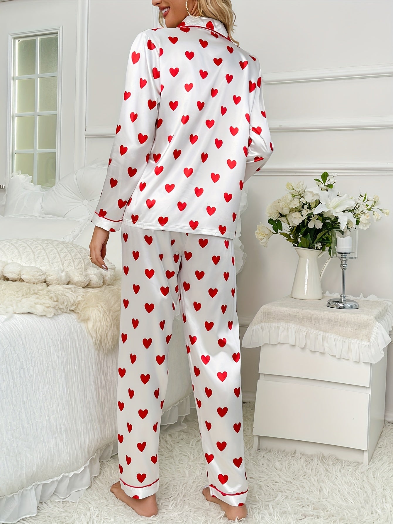 Heart Print Satin Pajamas Set Cute Long Sleeve Top & Pants Women's Loungewear