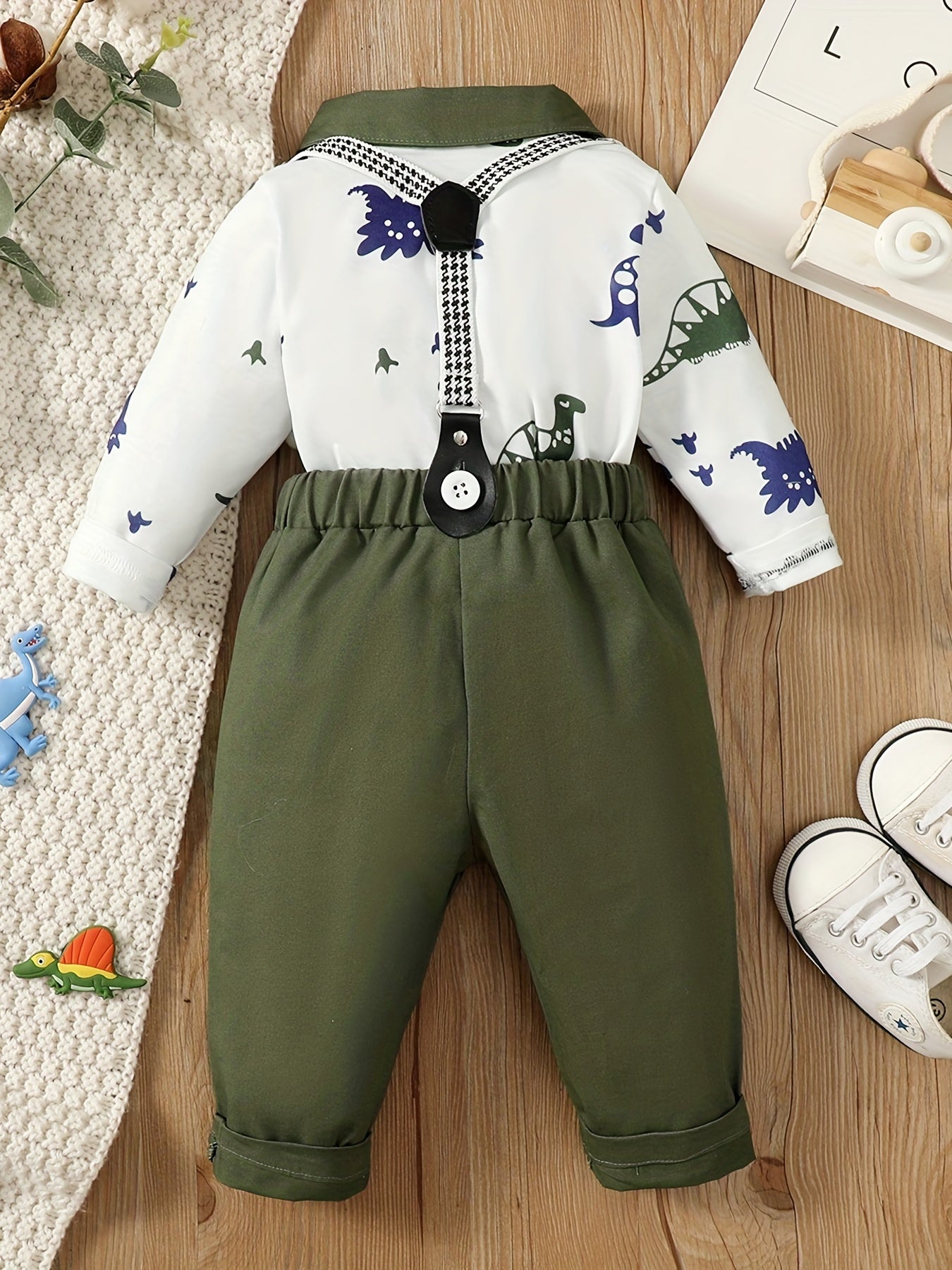 2pcs Dinosaur Graphic Tops & Overall Pants Suit for Boys