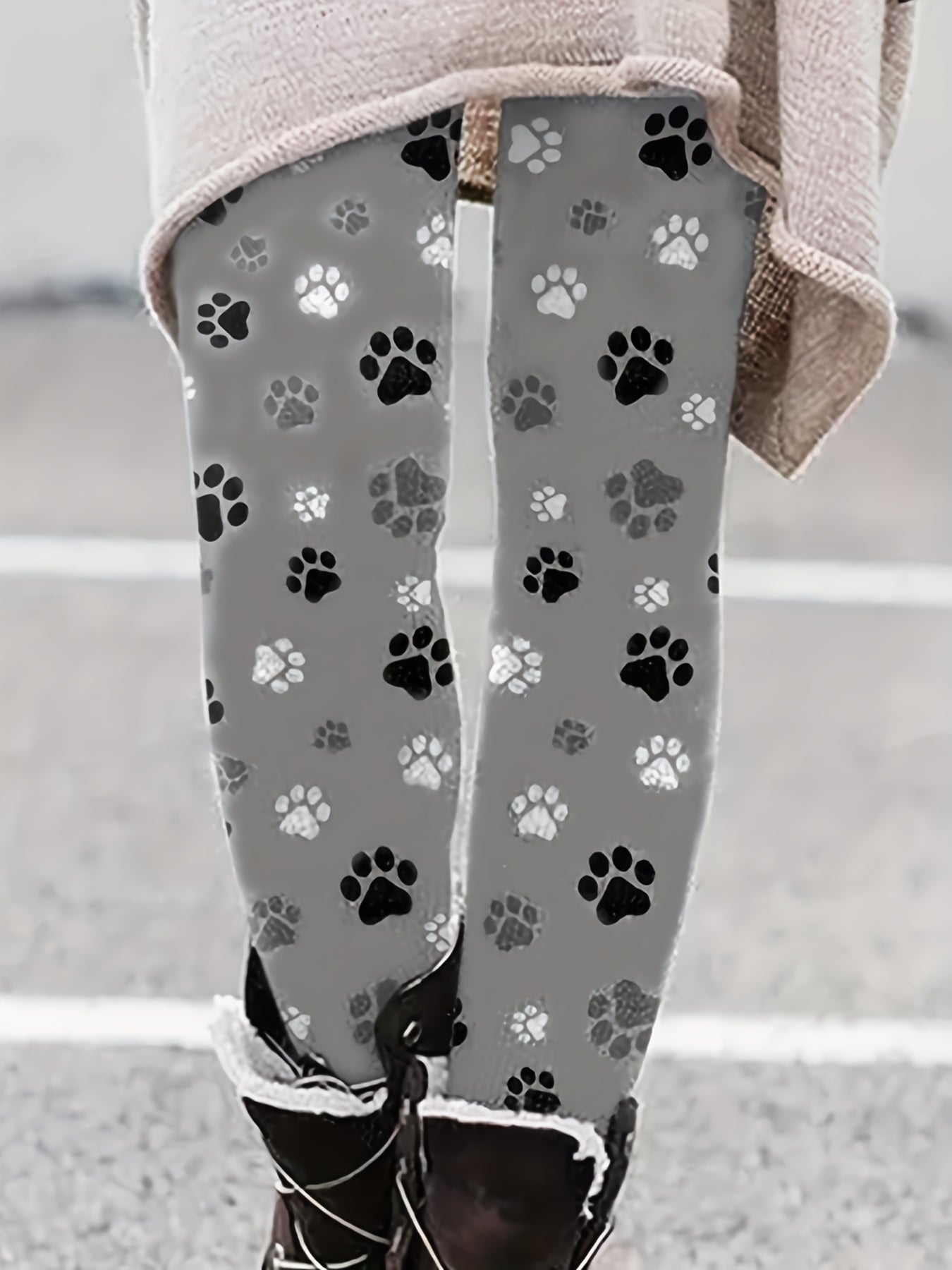 High Rise Paw Print Leggings