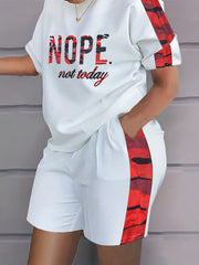 Camo & Slogan Print Top & Shorts Outfit Set