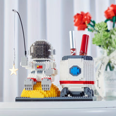 Student School Astronaut Pen Holder Building Blocks Puzzle Toy