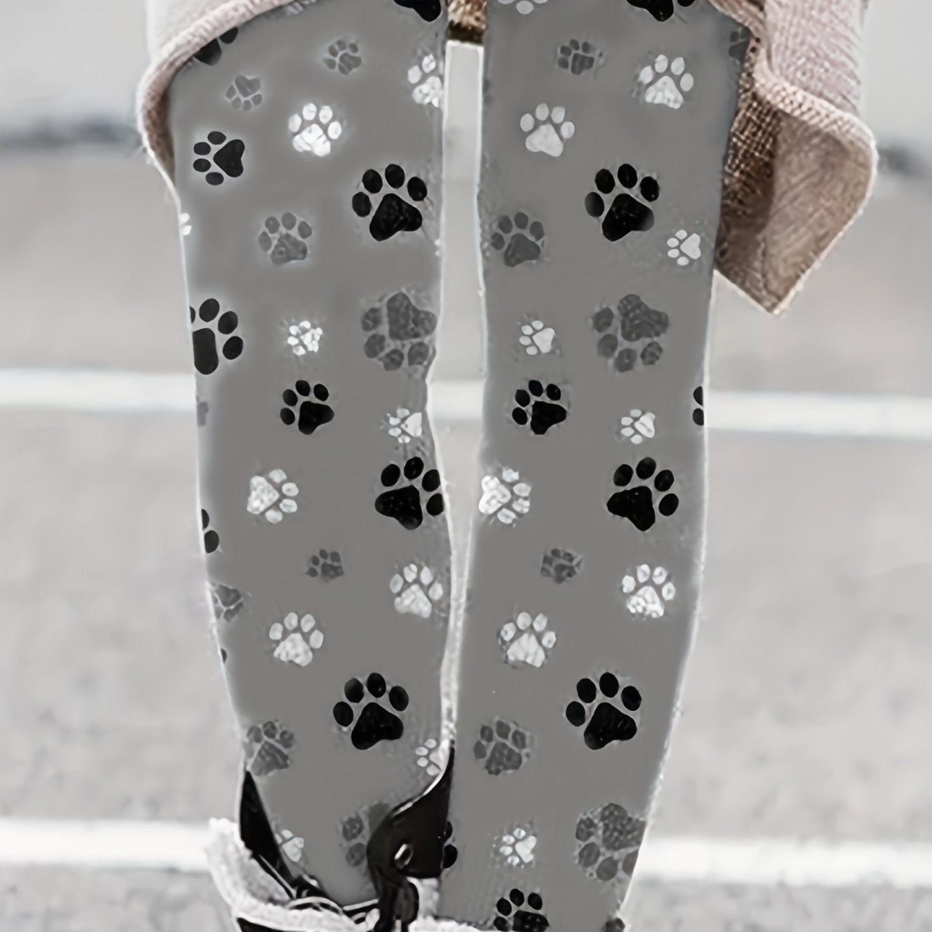 High Rise Paw Print Leggings