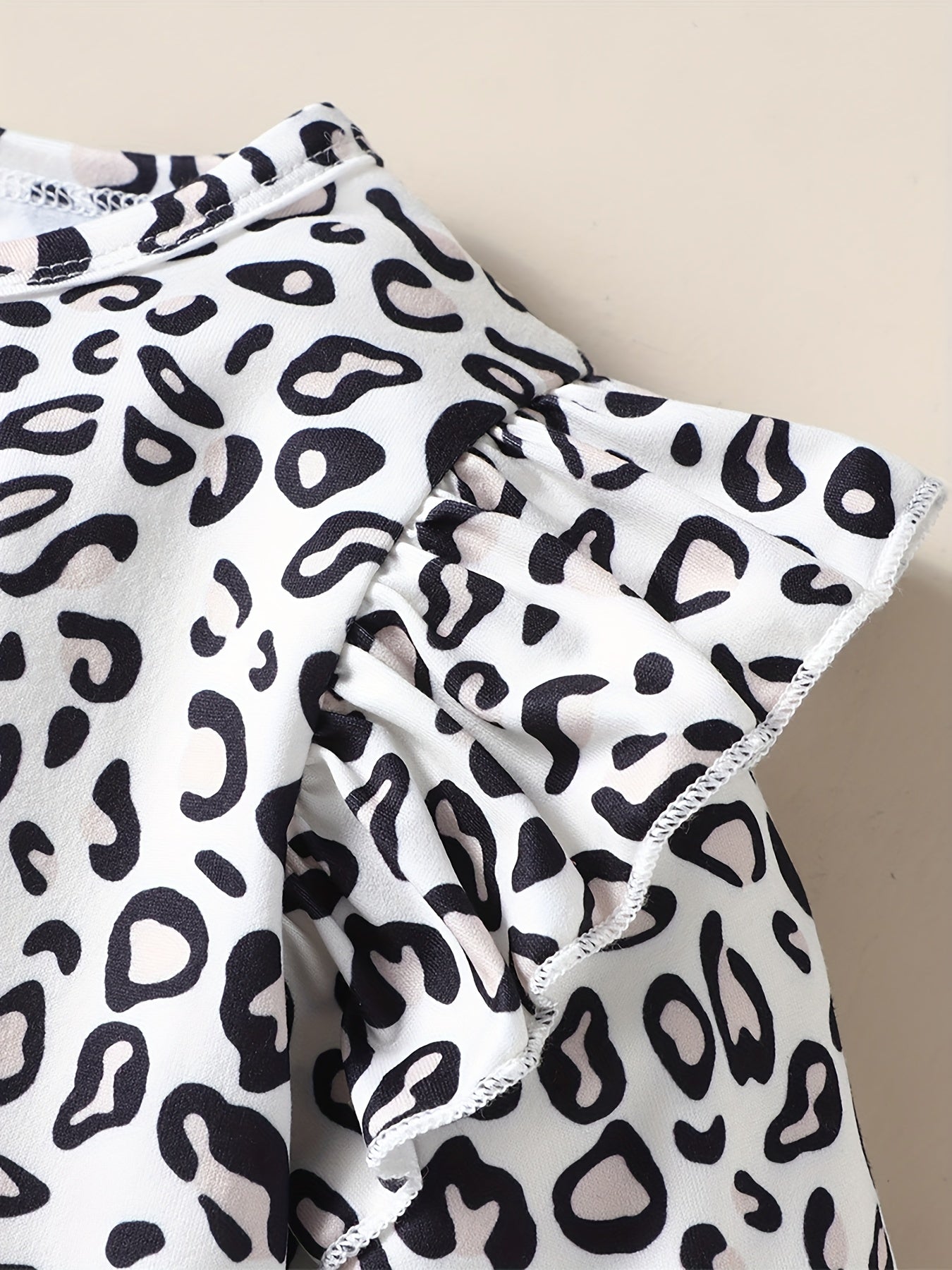 Girl's Leopard Top & Leggings Set Heart Patched Outfit Spring Fall
