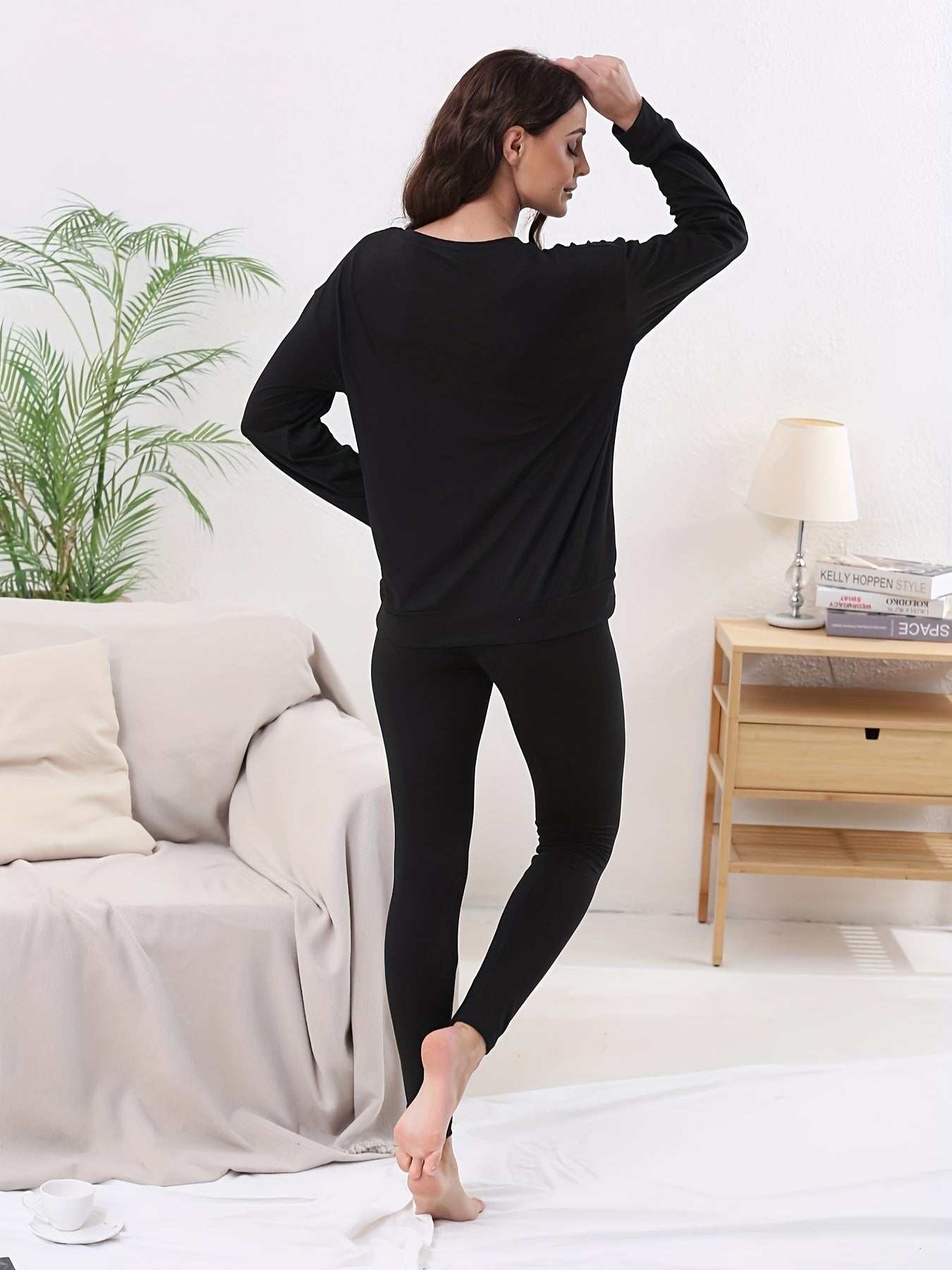 Letter Print Lounge Set Crew Neck Top & Elastic Waistband Pants