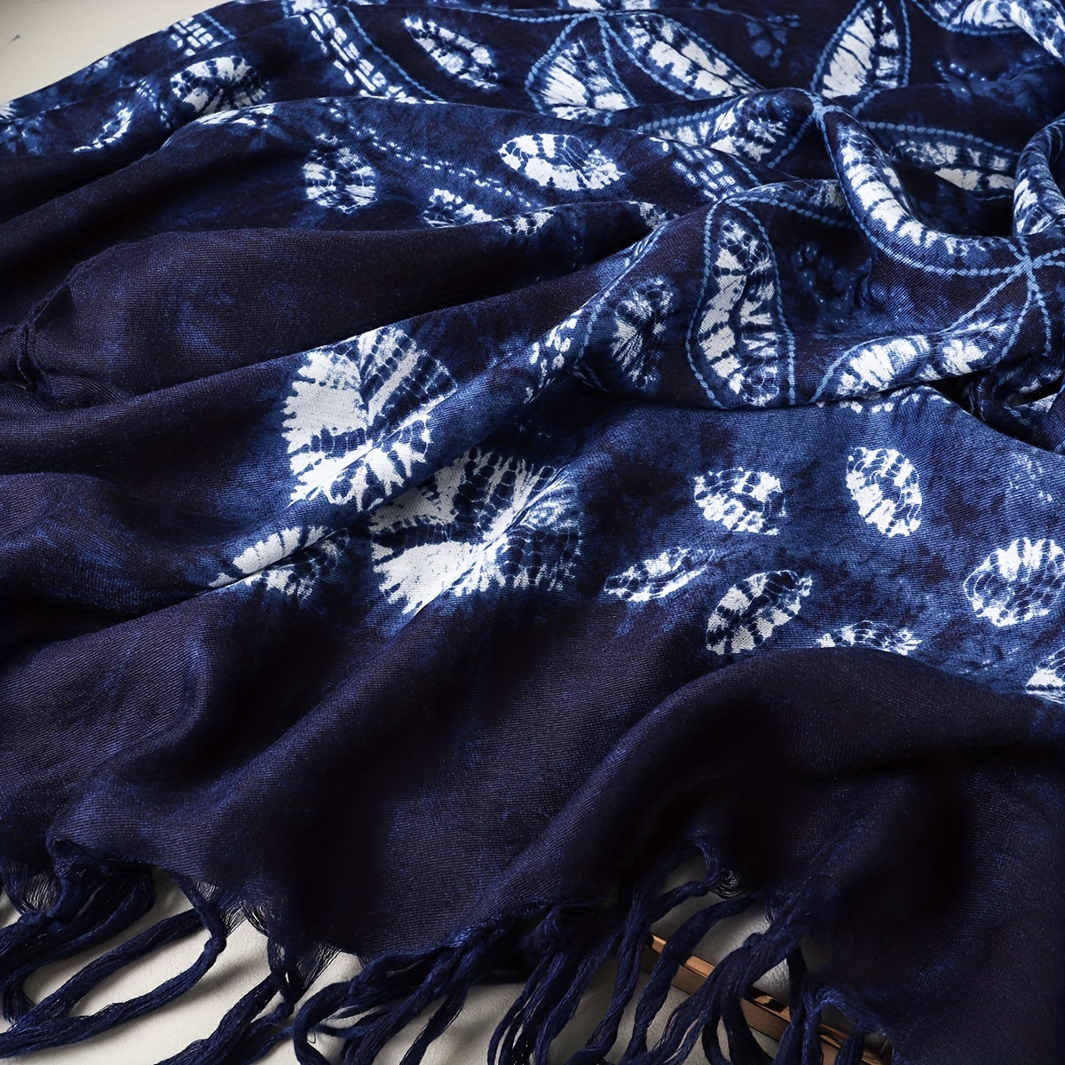Vintage Warm Scarf Print Tassel Shawl for Autumn & Winter