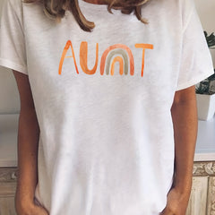 Aunt Letter & Rainbow Print T-shirt Round Neck Short Sleeve Fashionable Tee