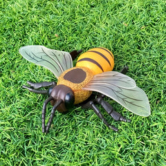 Simulation Wild Insect Animal Models - Big Bees