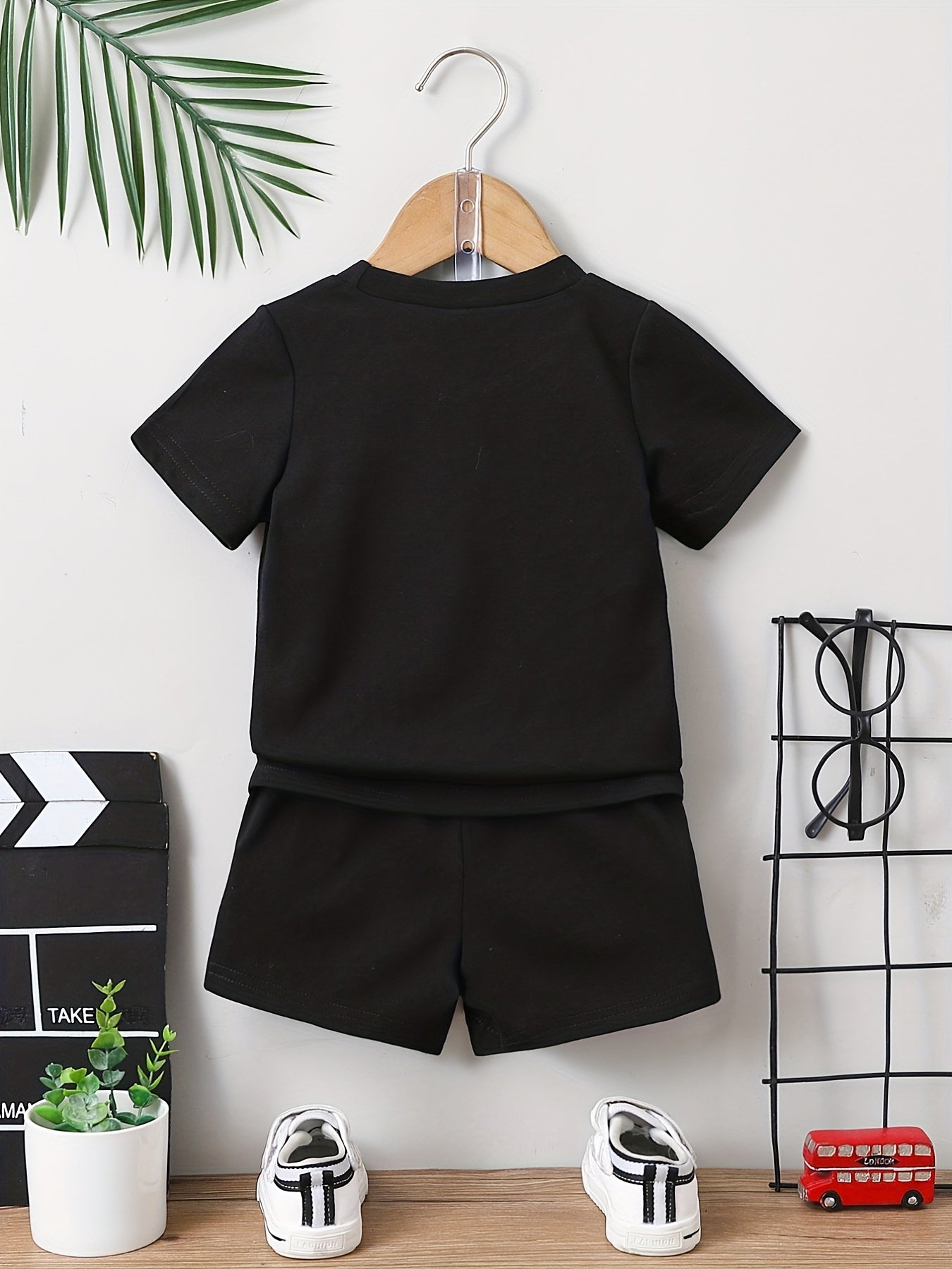 Crown Print T shirt & Shorts Boys 2pcs Set