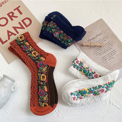 5 Pairs Women's Ethnic Embroidered Mid Socks