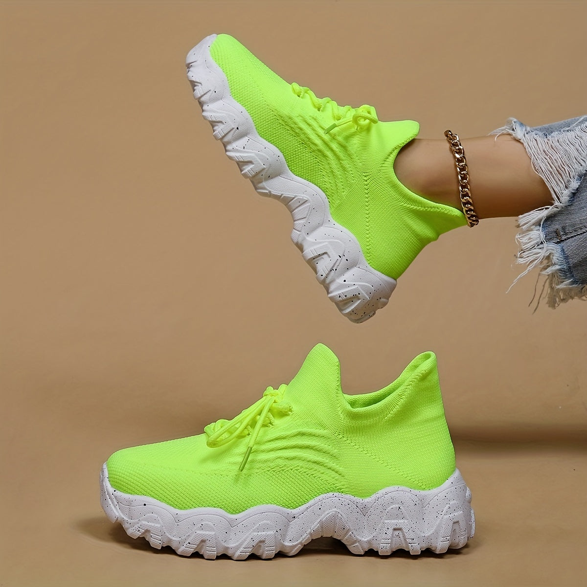 Women's Mesh Running Shoes Breathable Sneakers Lace Up Comfortable Sports