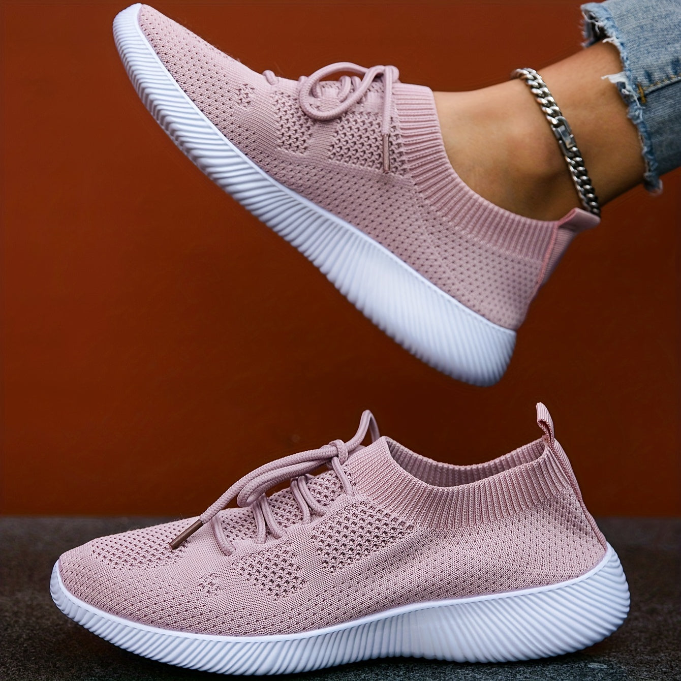 Women's Mesh Sneakers Lightweight Running Shoes Lace Up Outdoor Shoes
