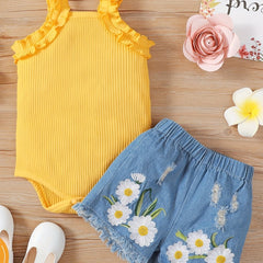 2pcs Baby Girls Thin Strap Onesie & Floral Embroidery Denim Shorts Set