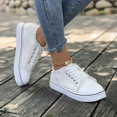 Women's Canvas Sneakers Round Toe Lace Up Low Top Walking Shoes