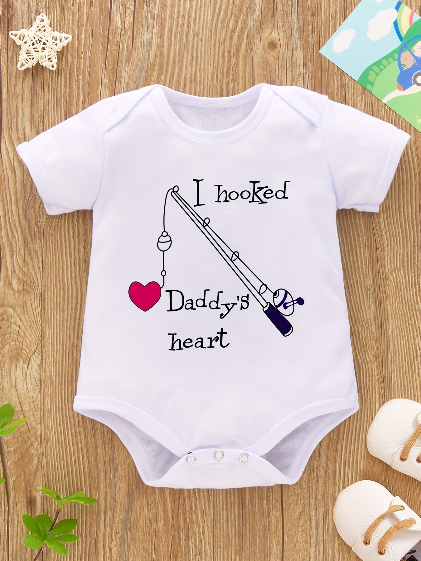 Baby Girls & Boys I Hooked Daddy's Heart Short Sleeve Onesie