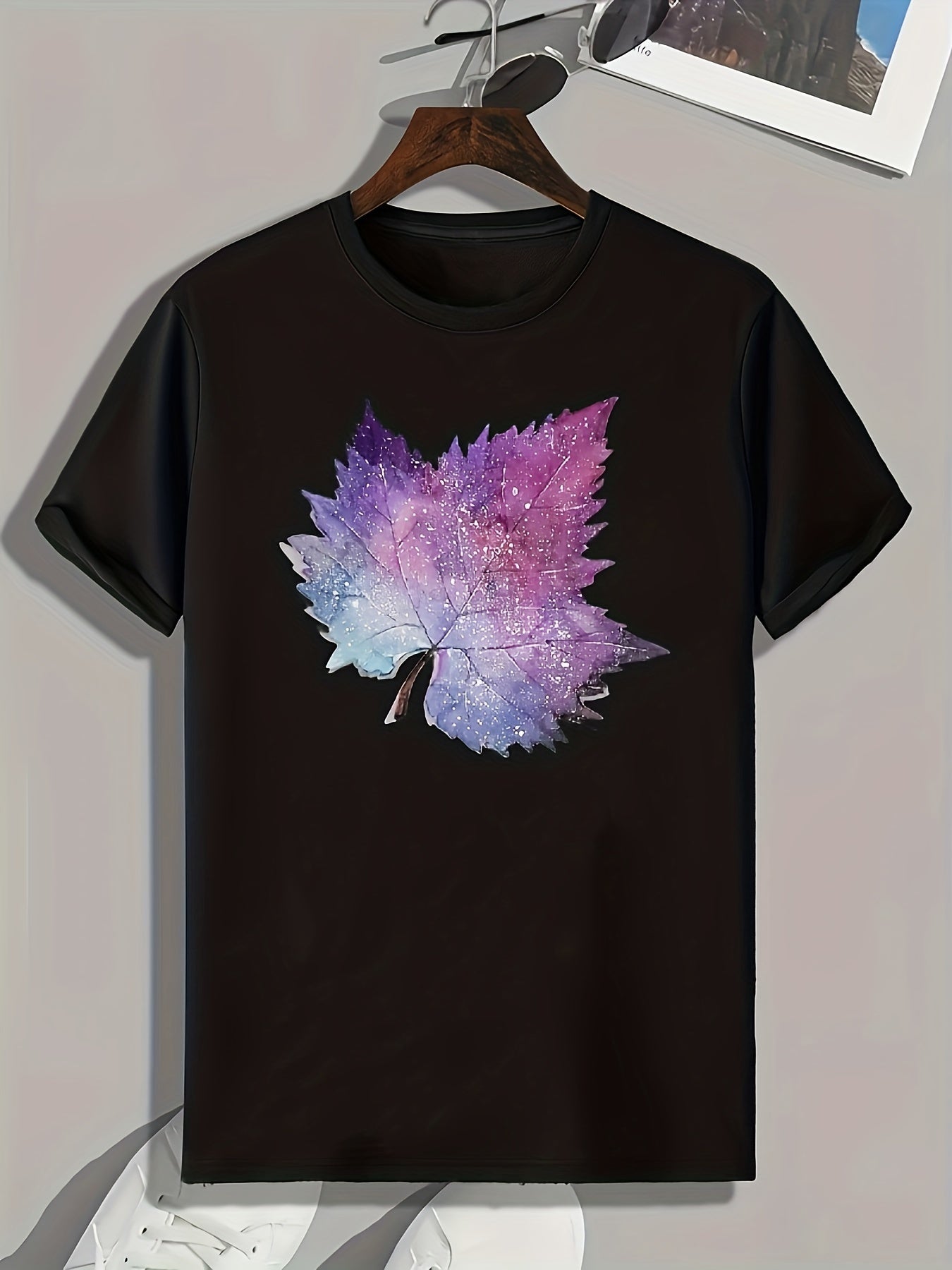 Leaf Pattern Print Men's Comfy Sports T-shirt Graphic Tee