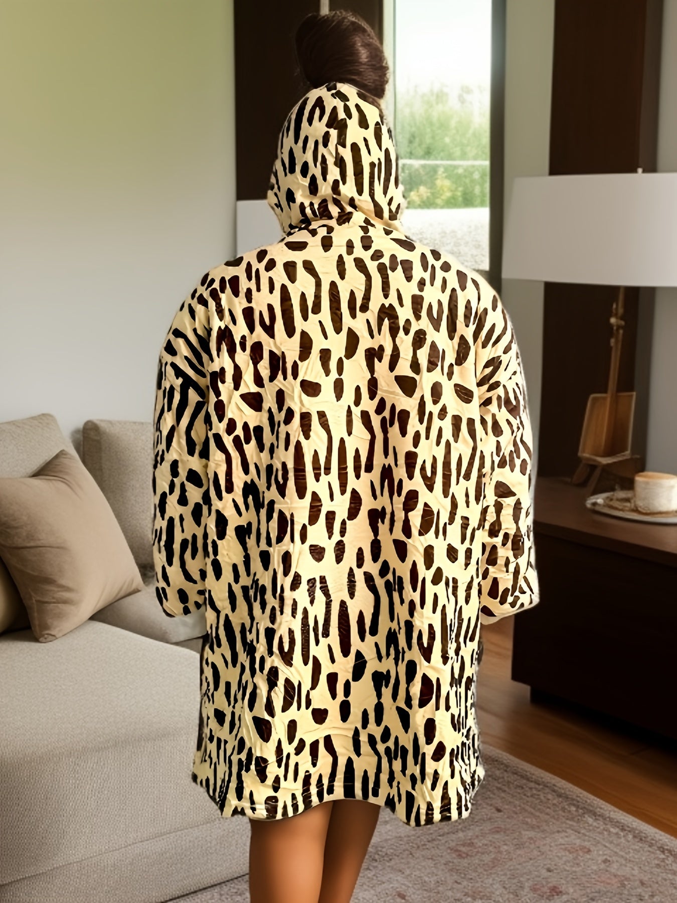 Leopard Pattern Fleece Lined Hooded TV Blanket