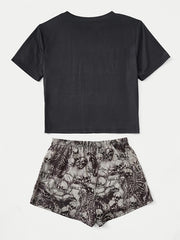 Skull Print Lounge Set Short Sleeve Top & Shorts Women's Loungewear