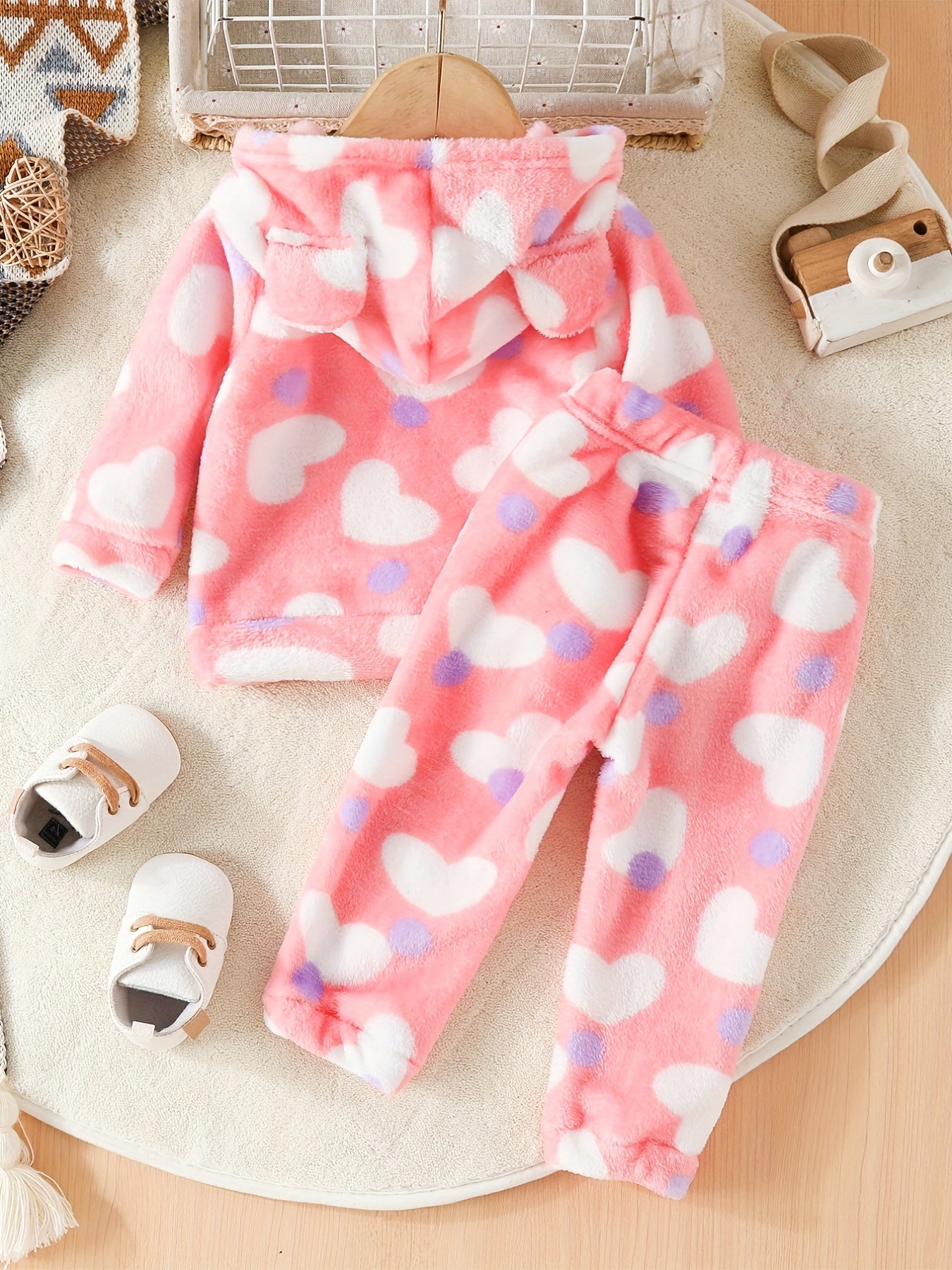 Kids 2pcs Fleece Pajamas Hooded Top & Pants Set Lion Embroidery Loungewear