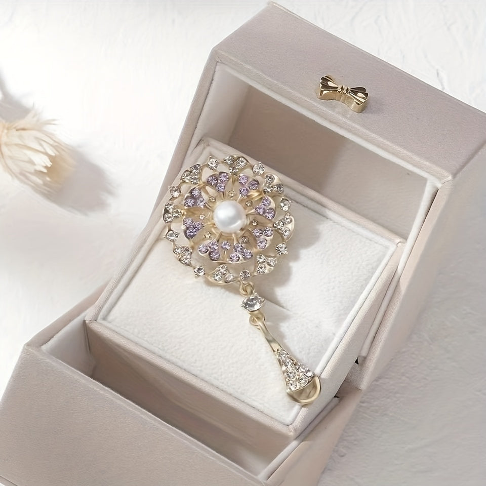 Vintage Style Pearl Brooch Flower Shape Pin For Ladies