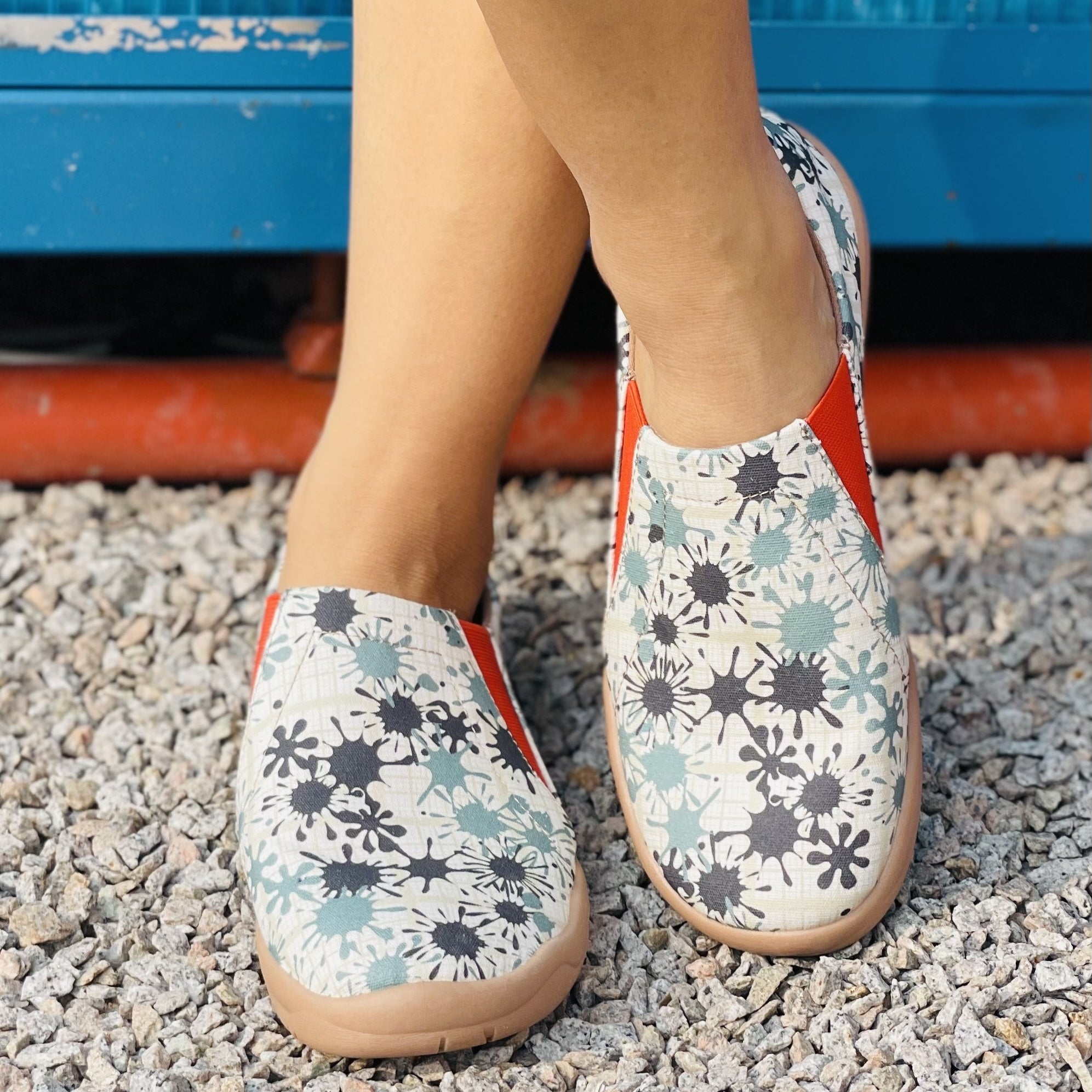 Women's Printed Canvas Slip-On Soft Sole Casual Shoes