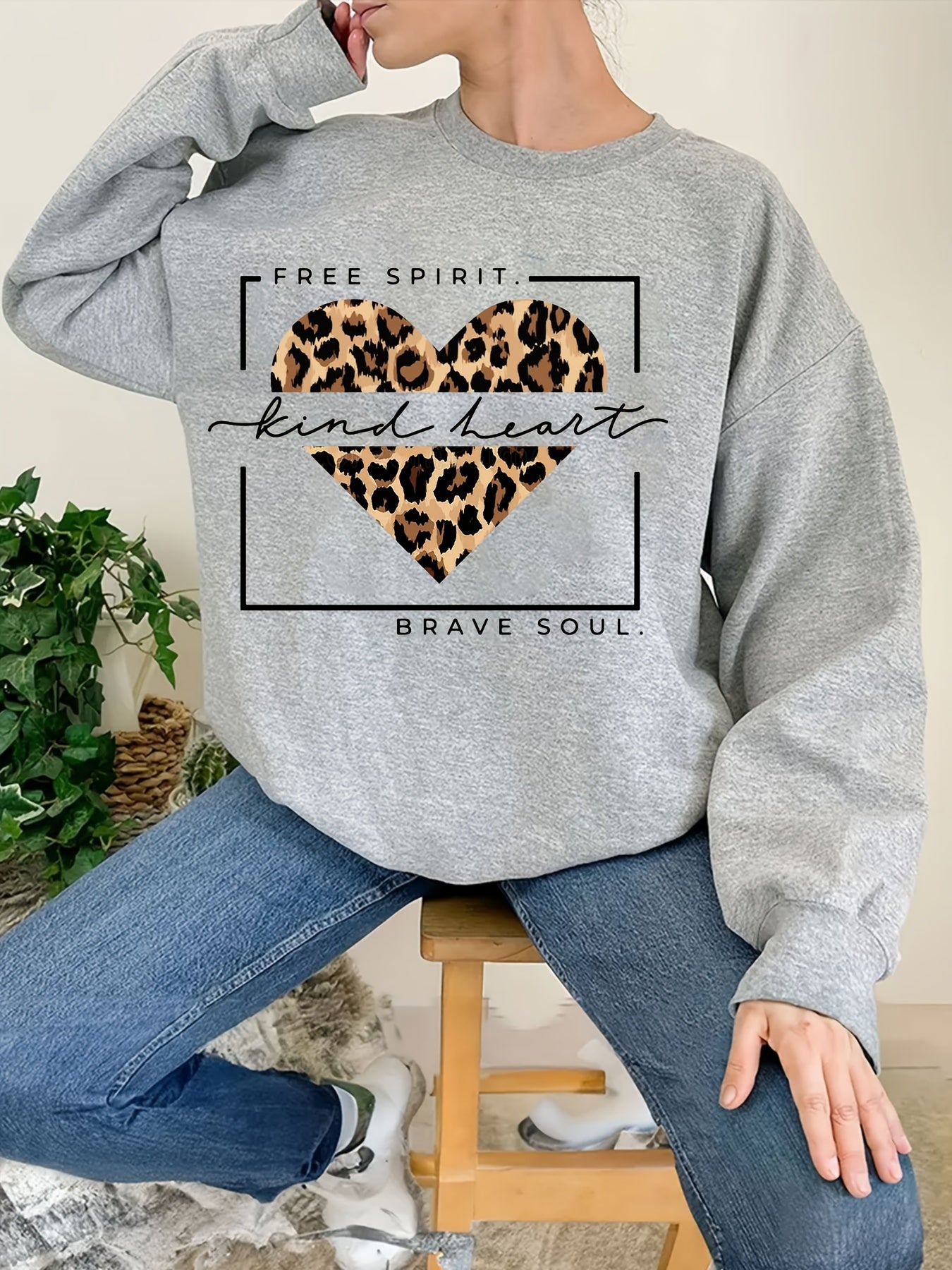 Kind Heart Print Sweatshirt Casual Crew Neck Sweatshirt Women's Clothing