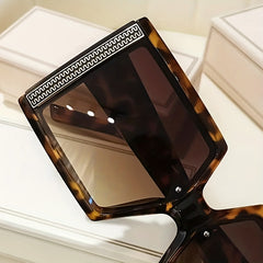 Vintage Oversized Square Sunglasses Gradient Lens UV400