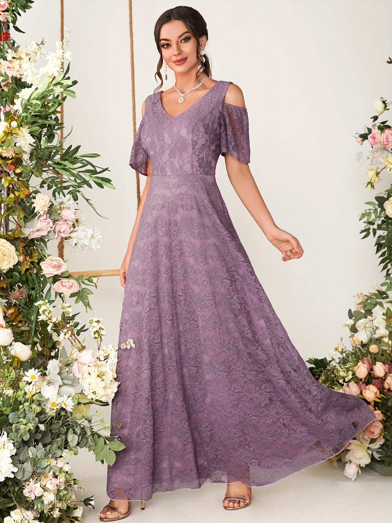 V Neck Lace Bridesmaid Dress for Wedding Party