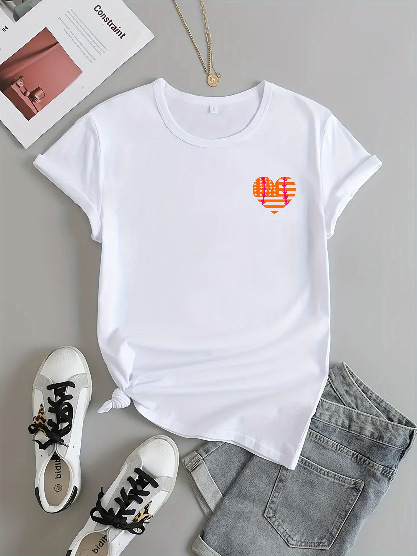 Heart Graphic Sports T shirt Round Neck Short Sleeves Workout Tops Women's