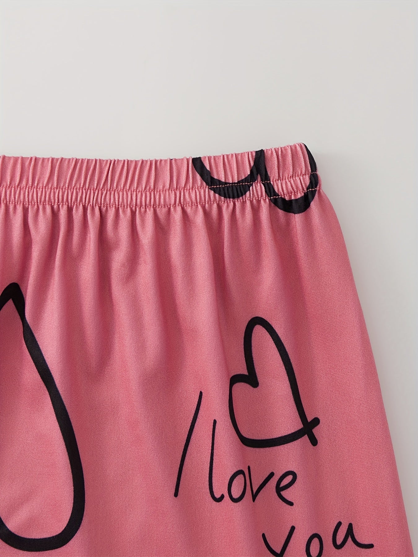 Letter & Heart Print Pajamas Set Short Sleeve Crew Neck Top & Shorts