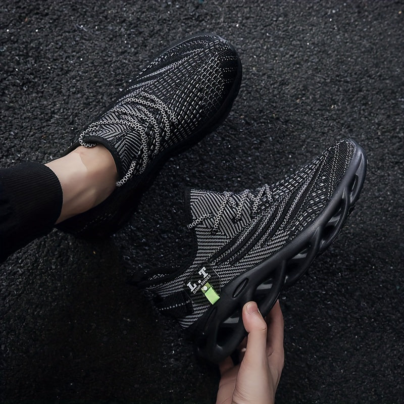 Men's Solid Blade Sneakers Breathable Soft Sole Shoes