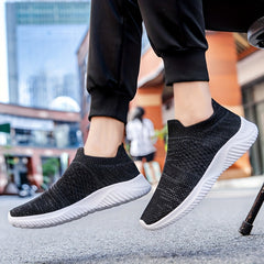 Men's Slip on Sneakers Lightweight Breathable Shoes