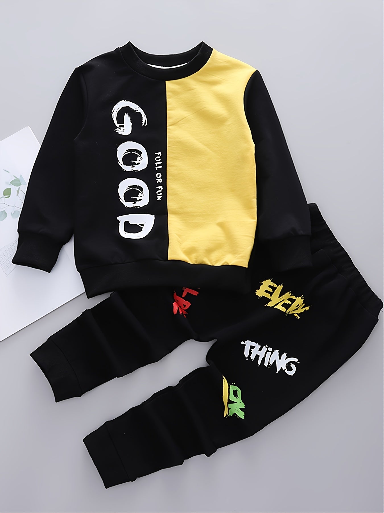 Boys Colorblock Letter Print Sweatshirt Sets