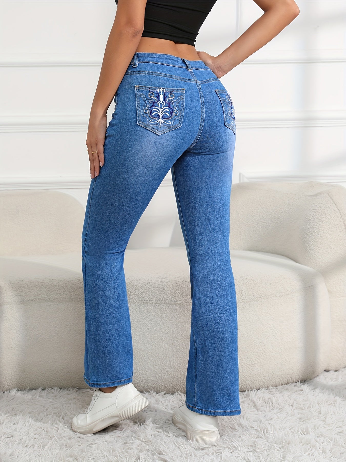 Embroidered Denim Jeans Slash Pockets High Stretch