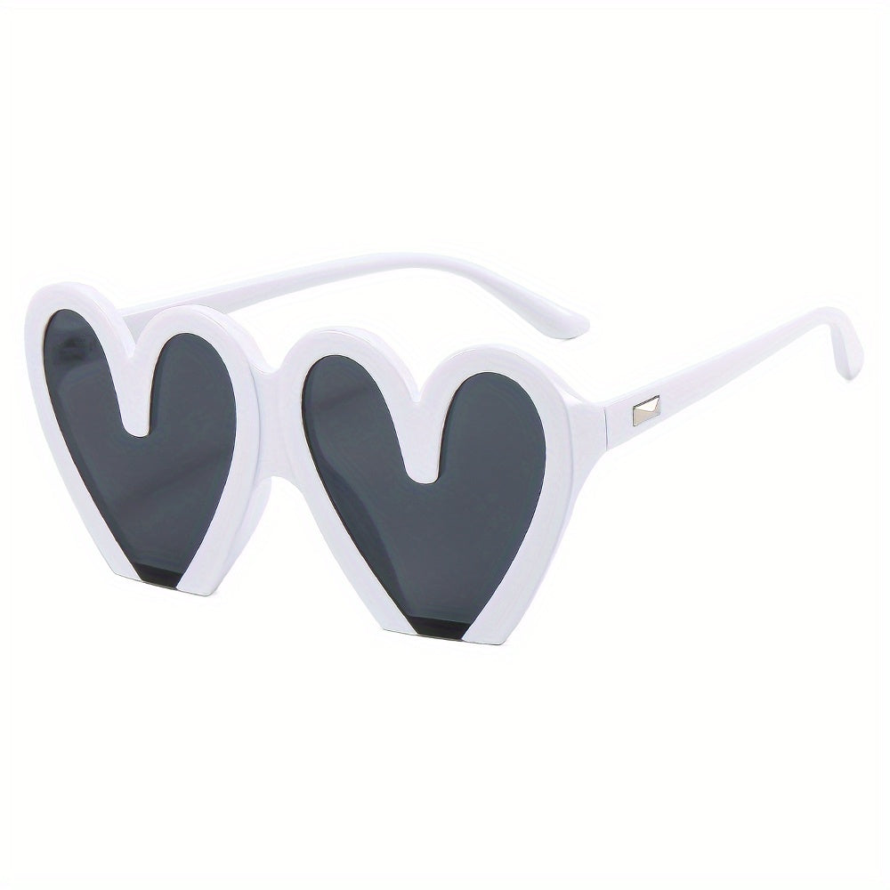 Heart Shape Street Style Sunglasses with Hard Case