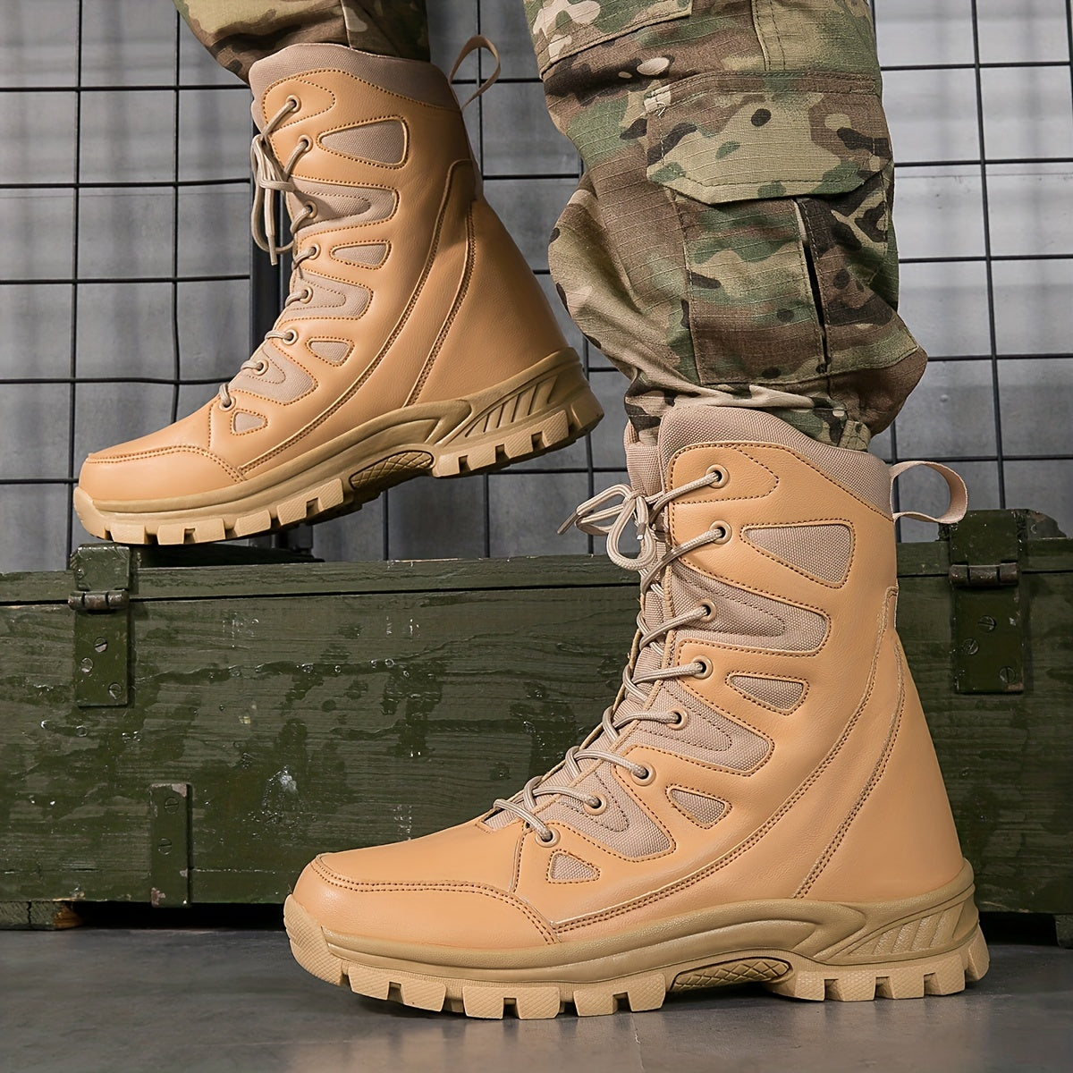 Men's Casual Combat Boots Lace-up Outdoor Shoes