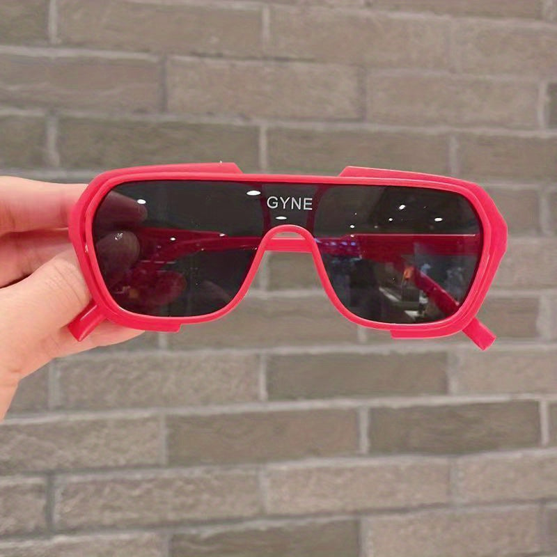 Stylish Large Frame Sunglasses for Sun Protection