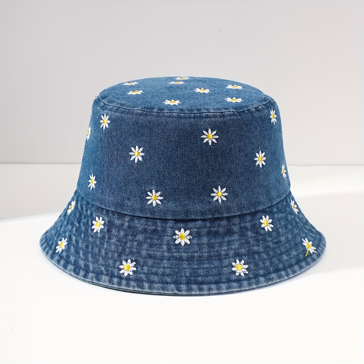 Daisy Embroidery Bucket Hat Distressed Foldable Basin Hat