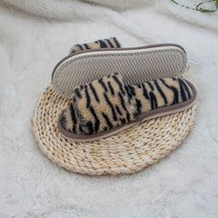 Women's Lightweight Flat Slippers Plush Indoor Shoes